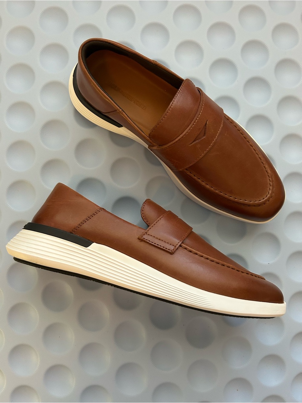 Wolf & Shepherd Crossover Loafer Size 8M New!